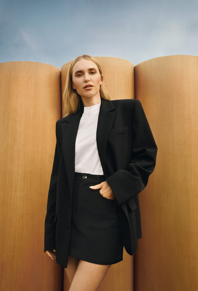Pernille Teisbæk para a Mango.