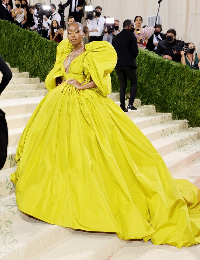 Normani em Valentino Haute Couture.