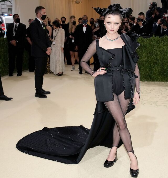 Maisie Williams em Thom Browne.