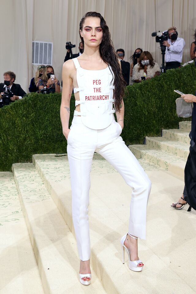 Cara Delevingne em Dior.