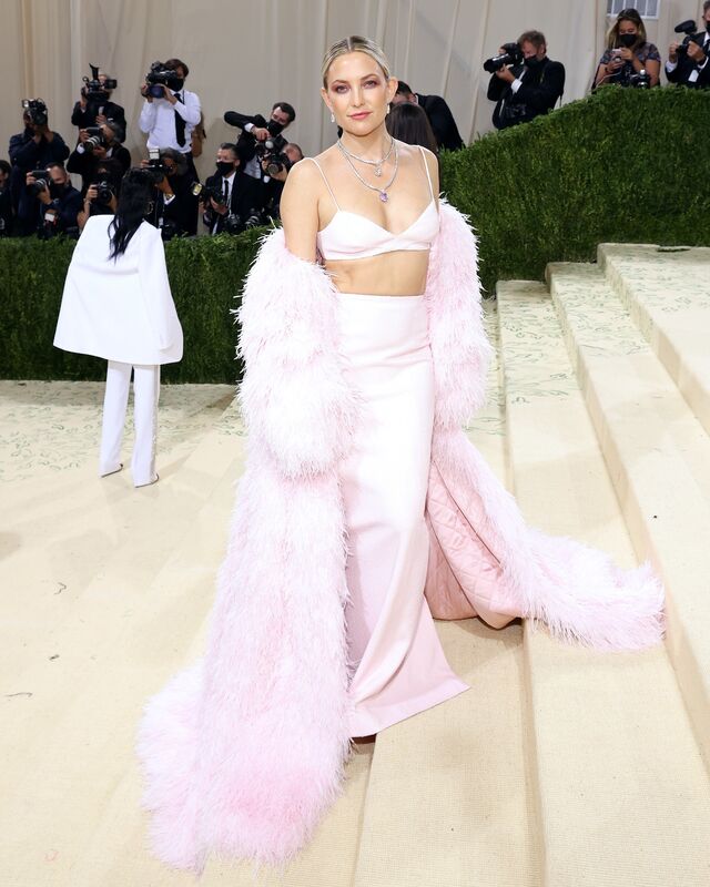 Kate Hudson em Michael Kors.
