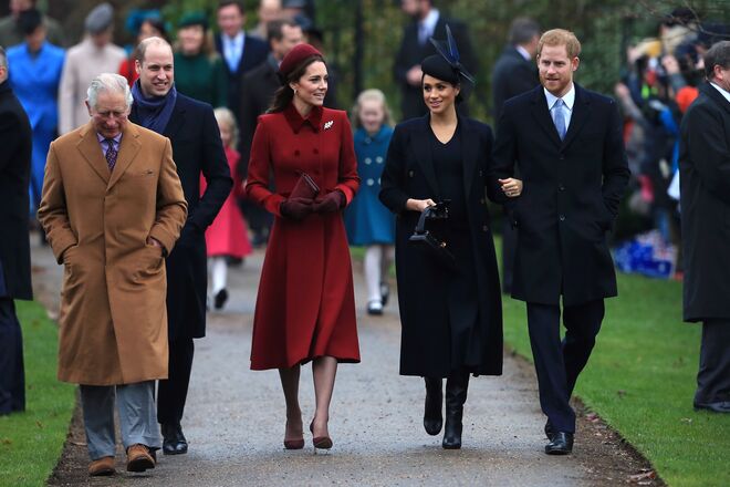 Meghan, Kate e família real juntos na missa de Natal (2018).