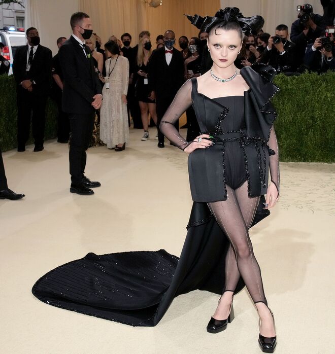 Maisie Williams em Thom Browne.