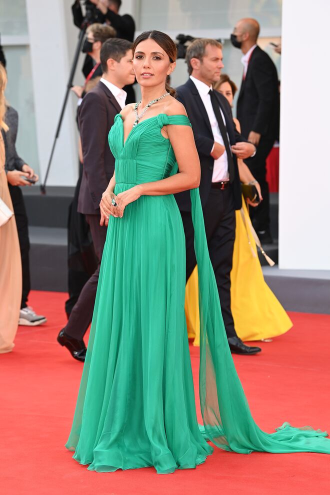 Serena Rossi na red carpet do filme 'Dune' no 78º Festival Internacional de Cinema de Veneza, em Itália.