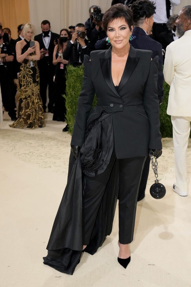Kris Jenner em Tom Ford.