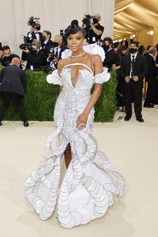 Gabrielle Union em Iris Van Herpen.