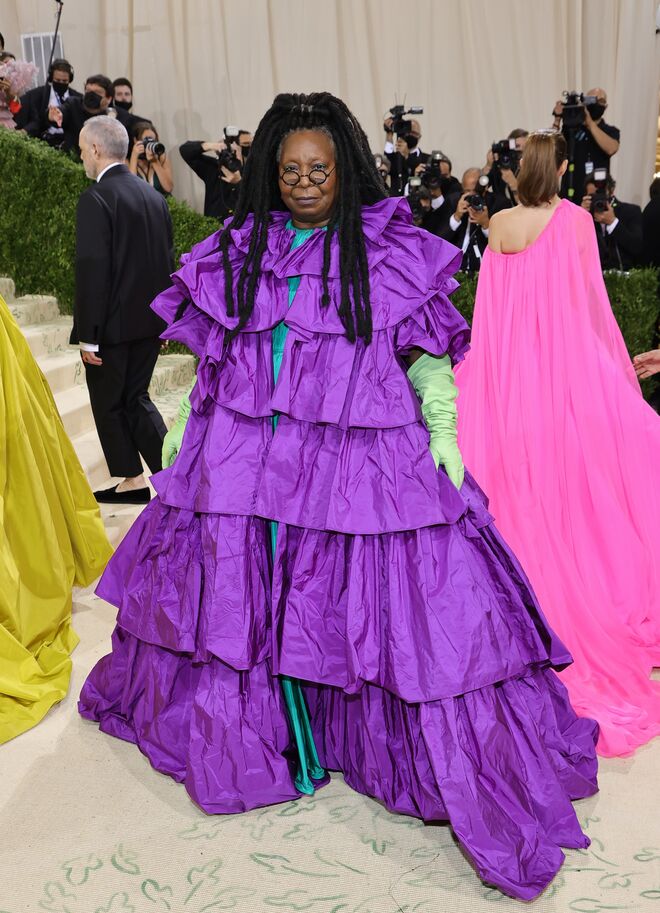 Whoopi Goldberg em Valentino Haute Couture.
