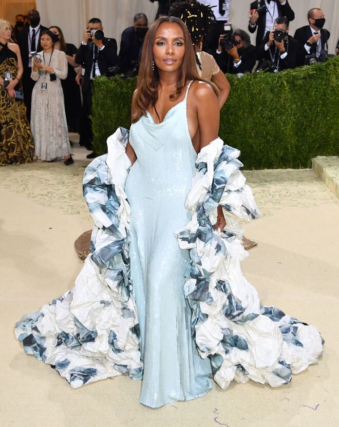 Janet Mock em Valentino Haute Couture.