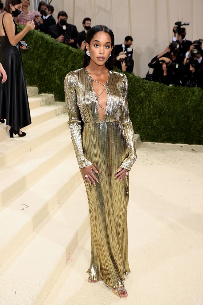 Laura Harrier em Altuzarra.