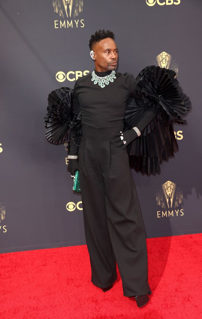 Billy Porter em Ashi Studio e joias Lorraine Schwartz.