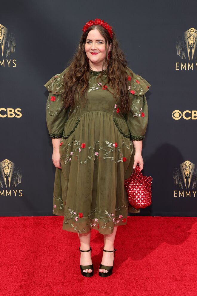 Aidy Bryant em Simone Rocha.
