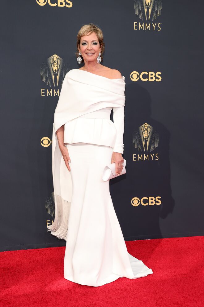 Allison Janney em Azzi & Osta.