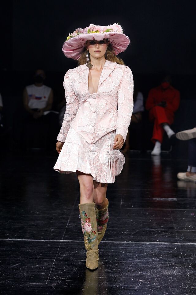 Desfile de Béhen, ModaLisboa 2021.