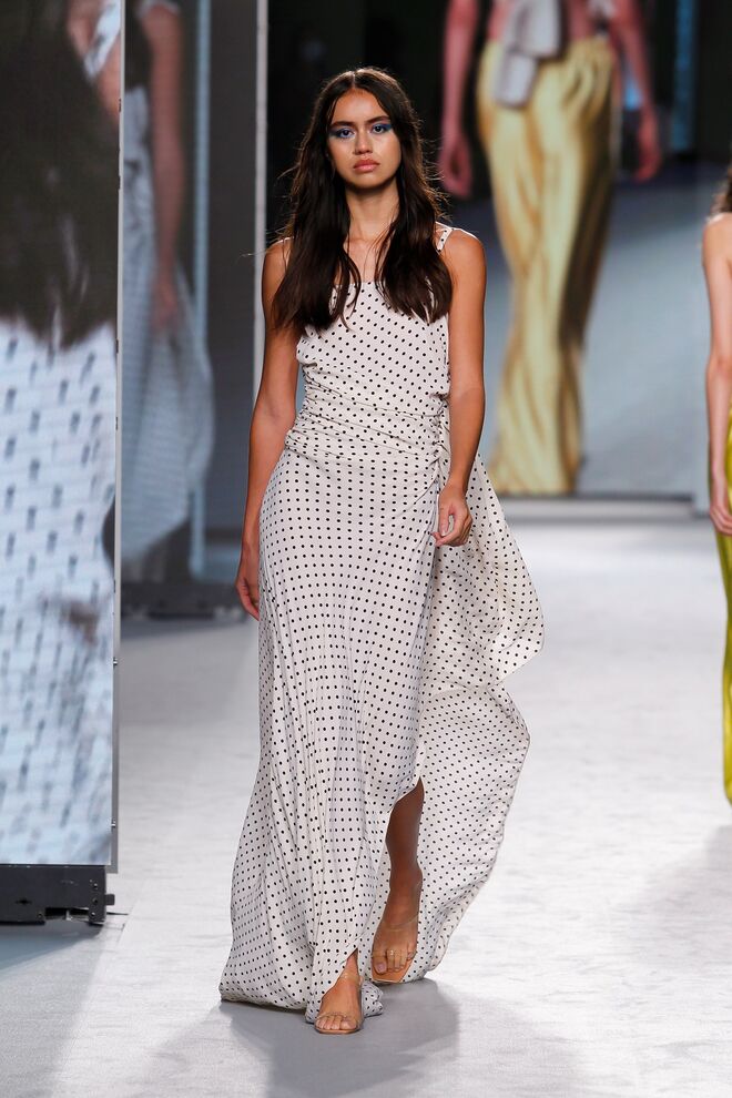Coleção 'Filomena', de Nuno Miguel Ramos, no Portugal Fashion 2021.