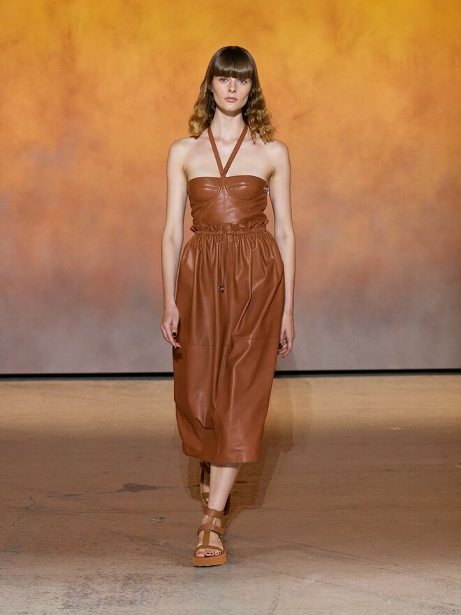Desfile Primavera/Verão 2022 da Hermès.