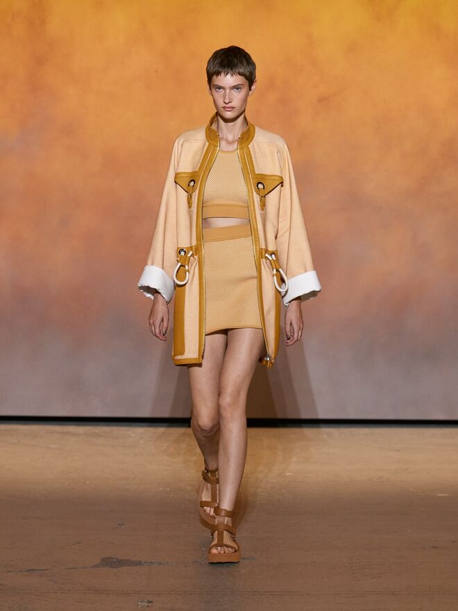 Desfile Primavera/Verão 2022 da Hermès.