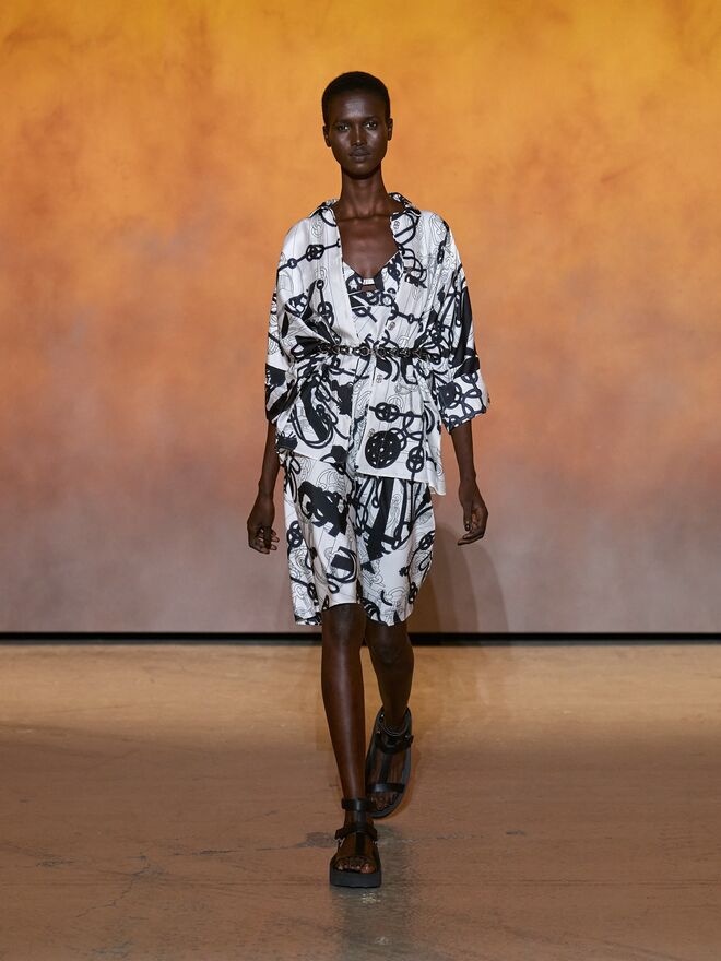 Desfile Primavera/Verão 2022 da Hermès.