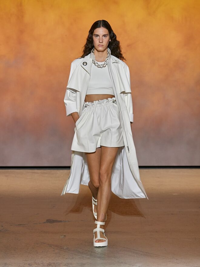 Desfile Primavera/Verão 2022 da Hermès.
