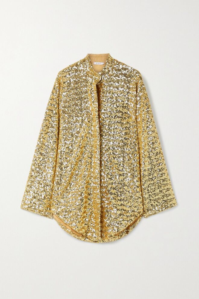 Blusa em seda bordada a lantejoulas, €500, Oséree em Netaporter.com. 