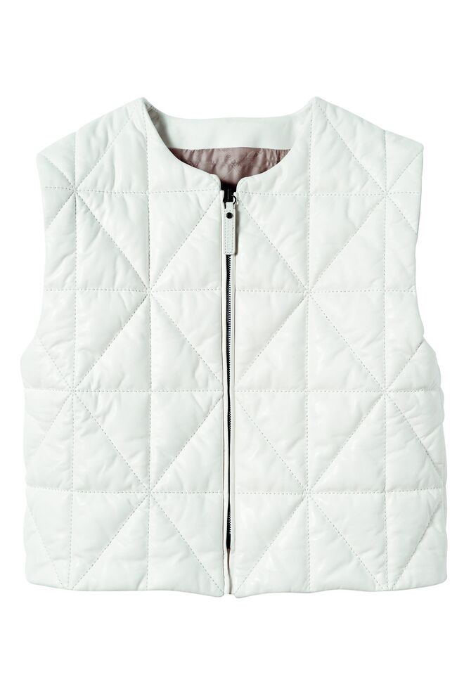 Colete em nylon e pele, € 1200, Longchamp. 