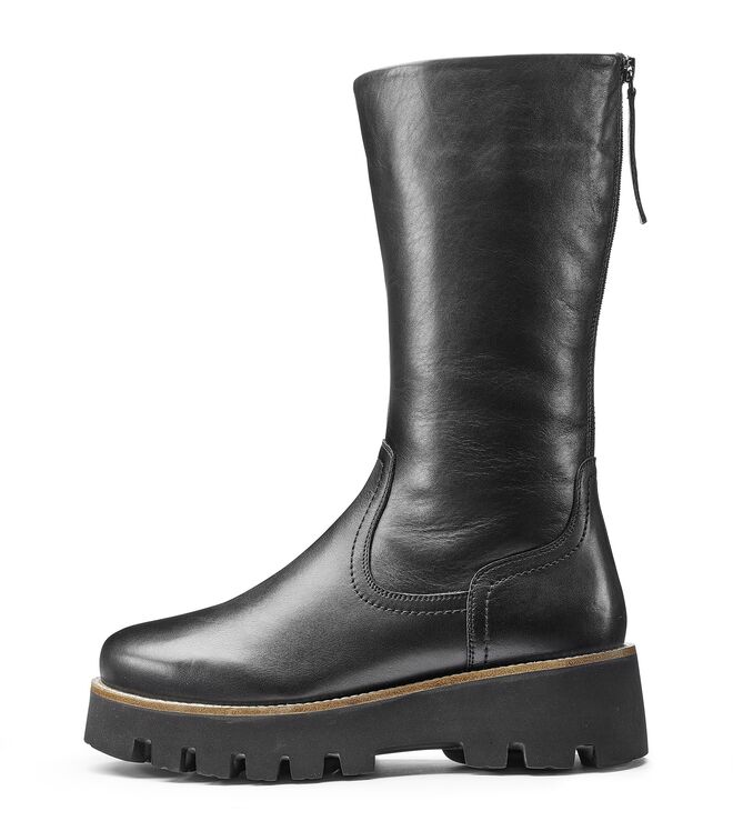 Botas em pele, € 129,50, Ara Shoes