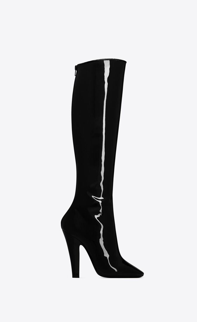 Botas em pele, € 1395, Yves Saint Laurent