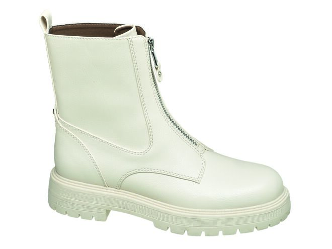 Botas Catwalk em pele, €44,99, Deichmann