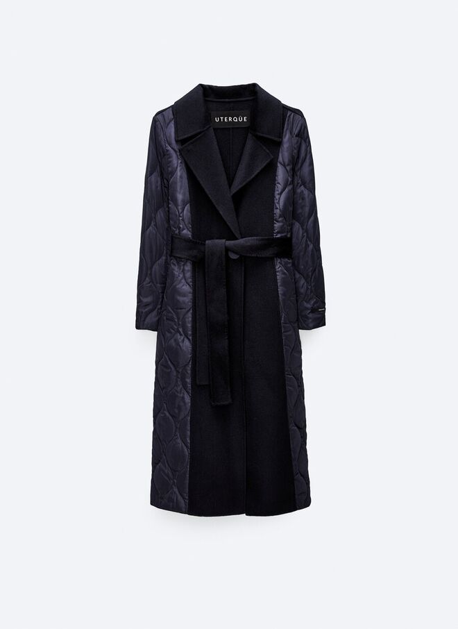 Casaco em nylon, lã e caxemira, €229, Uterqüe