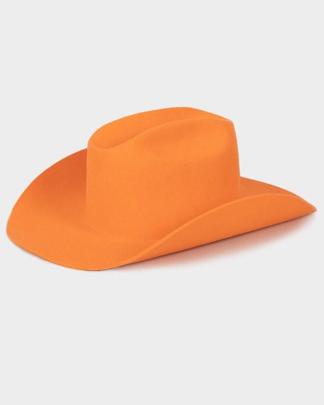 Chapéu The Harvey em lã feltrada, €105, Hurricane Lab