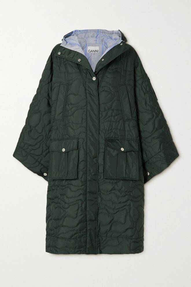 Em nylon e algodão, € 395, Ganni em Netaporter.com