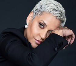 Mariza: “Custa muito quando saímos de uma sala com 5 mil pessoas para um quarto de hotel vazio. Perguntamo-nos o que é que fizemos de errado”