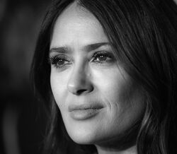 Salma Hayek recorda episódio marcante com Weinstein. "Não te contratei para te deixar feia"
