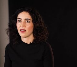 Carolina Amaral, revelação de 'Glória', entregue à vertigem de ser atriz