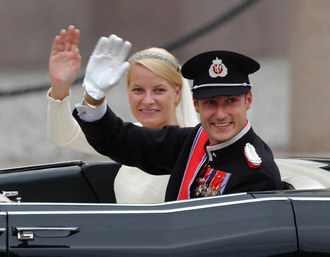 Príncipe Haakon da Noruega e Mette-Marit, 2001