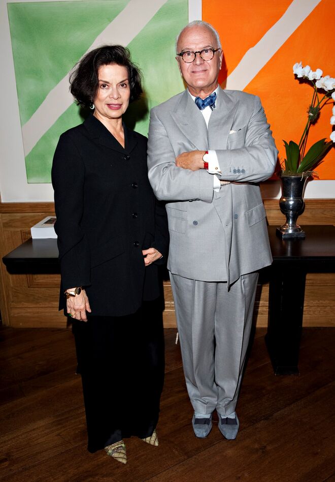 Manolo Blahnik e Bianca Jagger na festa de lançamento de The World Of Manolo e m Londres, 2010