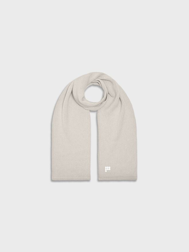 Cachecol em caxemira, €145, Pangaia