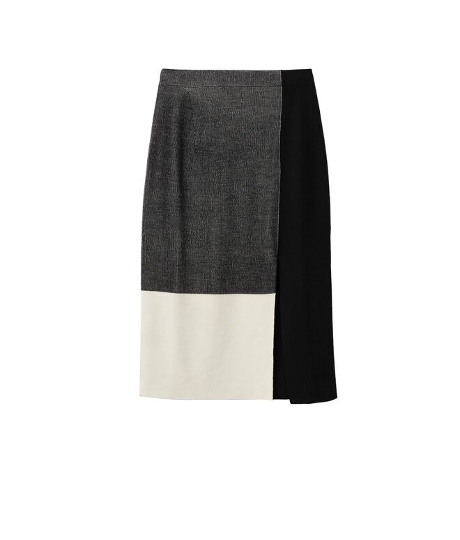 Saia em caxemira, €248, Falconeri