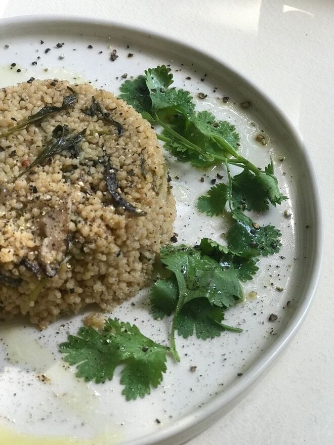 Cuscuz com shiitake à bulhão pato
