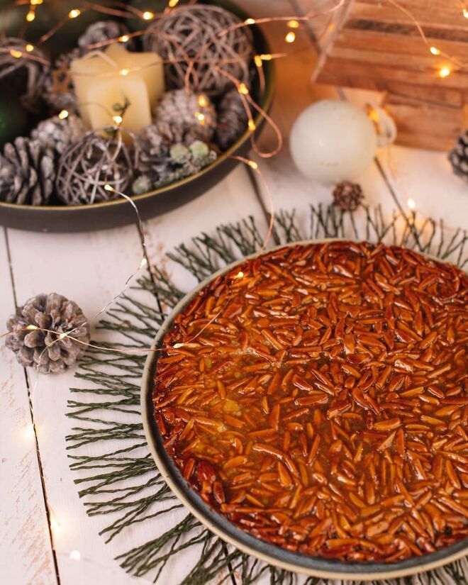Tarte de amêndoa, A Tarte