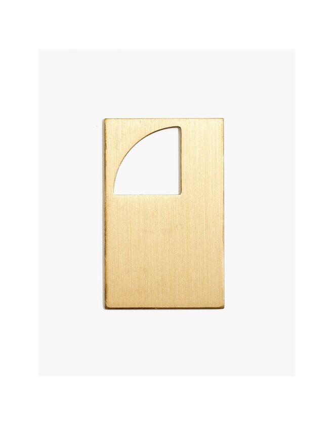 Avô - Abre-garrafas “Divine Proportion” em cobre, €22, Oscar Pipson para MoMA Design Store em madewell.com