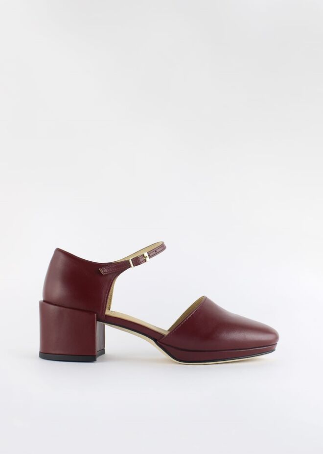 Namorada - Sapatos Chloé Bordeaux em pele, €260, Auprès