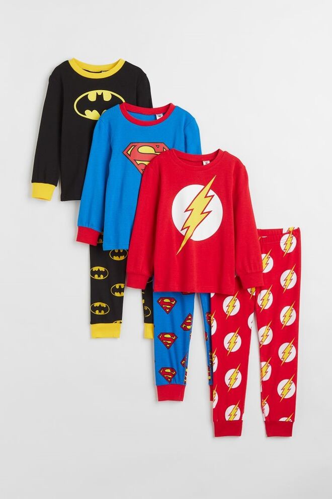 Filhos - Pack de 3 pijamas, €39,99, H&M