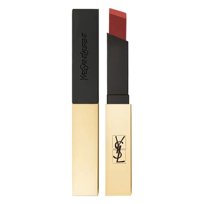 Namorada - batom Rouge Pur Couture the Slim, €40,50, YSL na Sephora