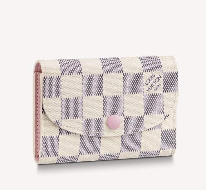 Namorada - Carteira Monedero Rosalie, €275, Louis Vuitton