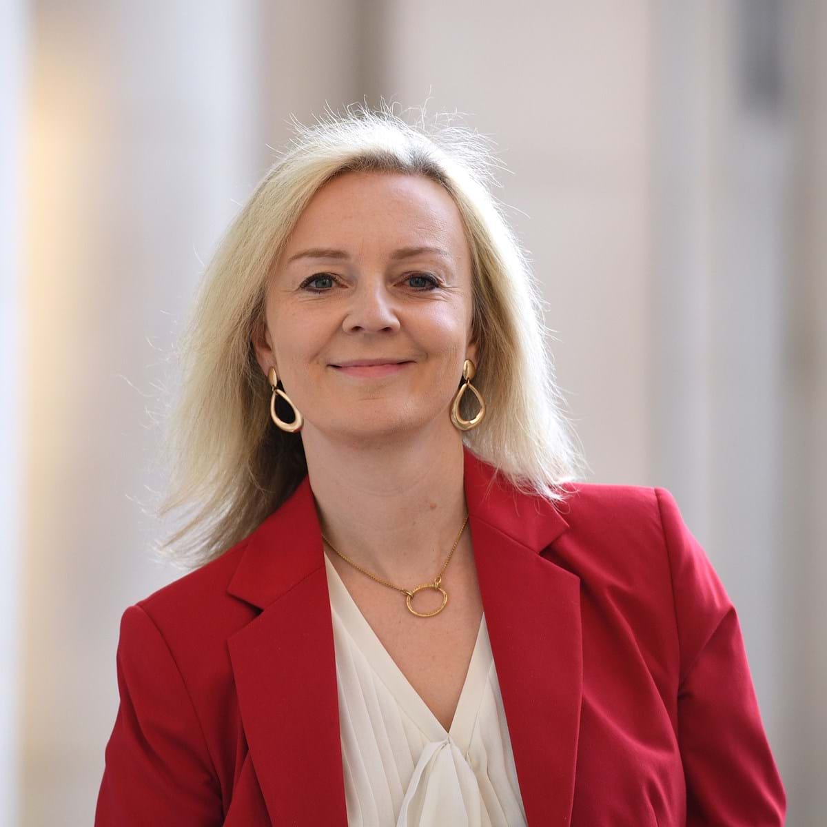 Liz Truss, a mulher que pode derrubar Boris Johnson - Atual