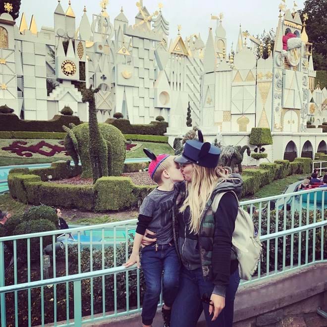 Hilary Duff e o filho Luca, 2016