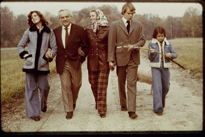 Rainier e Grace do Monaco com os seus três filhos em 1973.