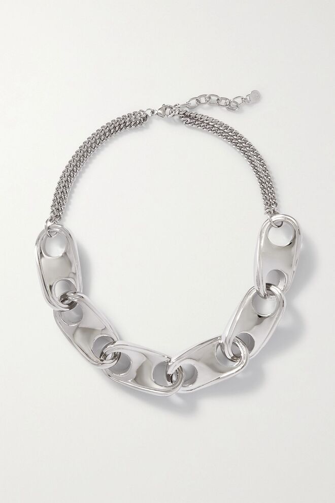 Colar em aço, €483,90, Paco Rabanne + Tsunehisa Kimura em Netaporter.com