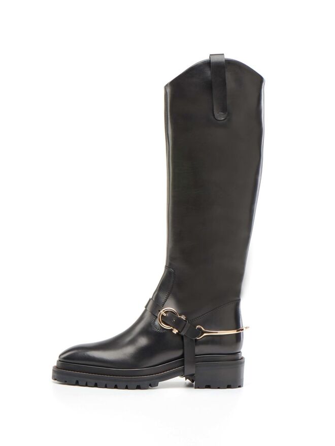 Botas Bautzen Black em pele, €508, Luis Onofre