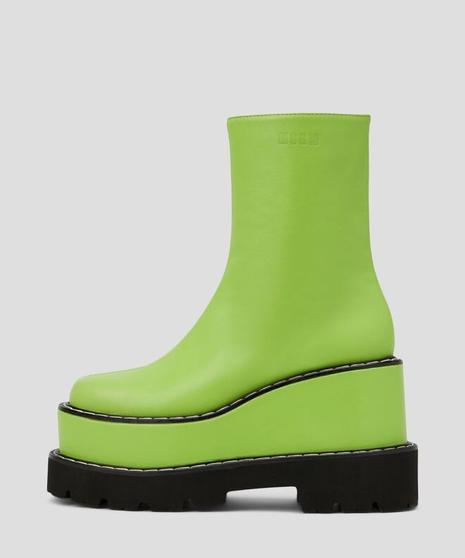 Botas em pele, €423, MSGM